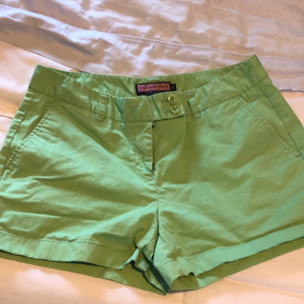 Vineyard vine shorts